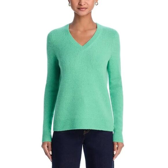 C by Bloomingdale's Women Fern Green Cashmere Knit Classic V-neck Sweater Size M - Picture 1 of 6